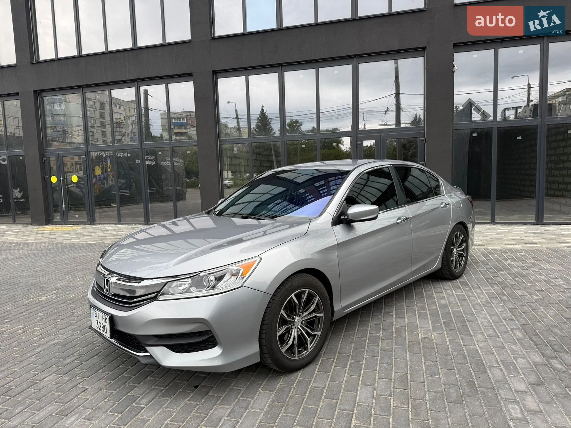 2017 Honda Accord - фото 1