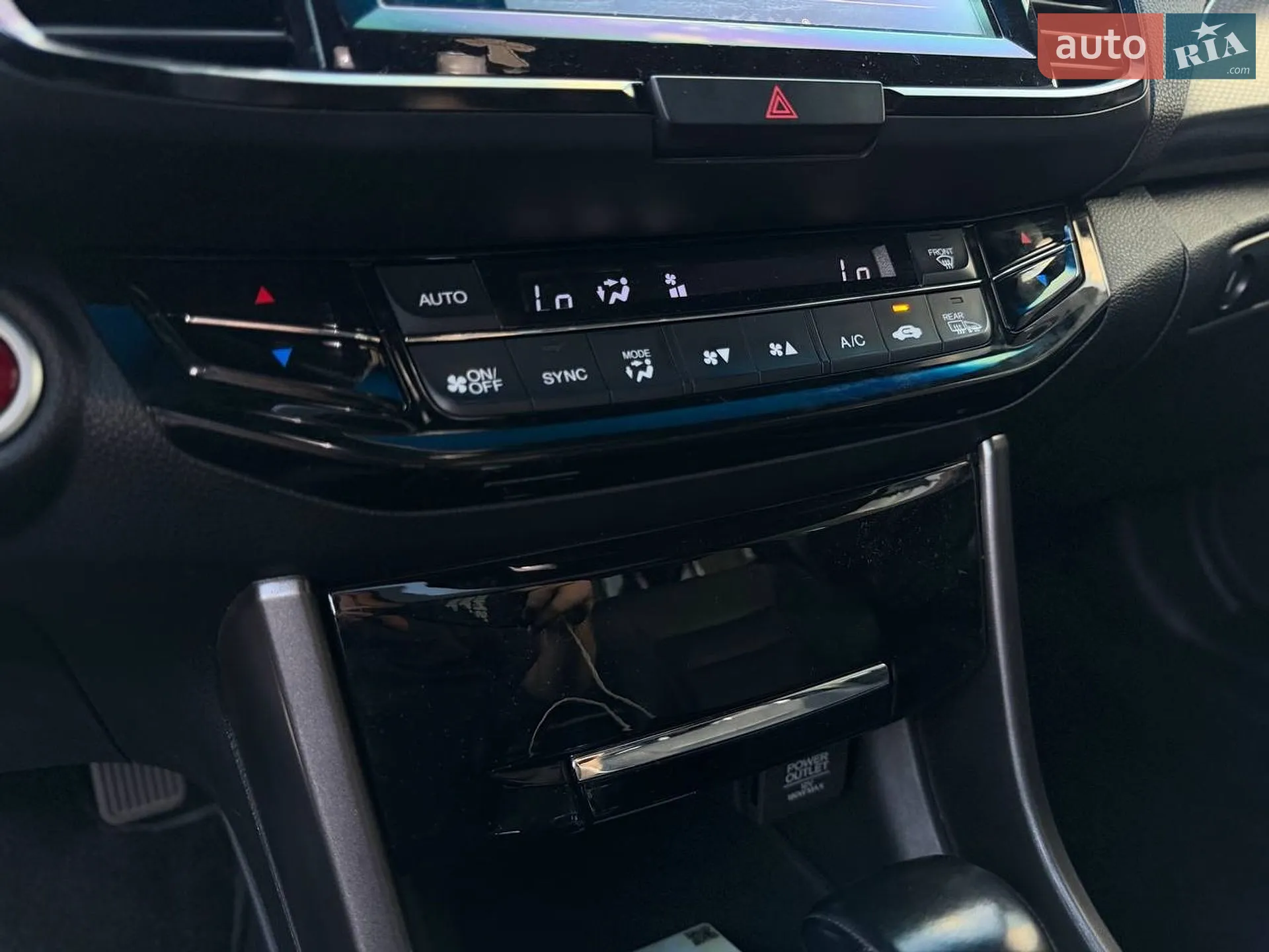 2016 Honda Accord - мініатюра 25