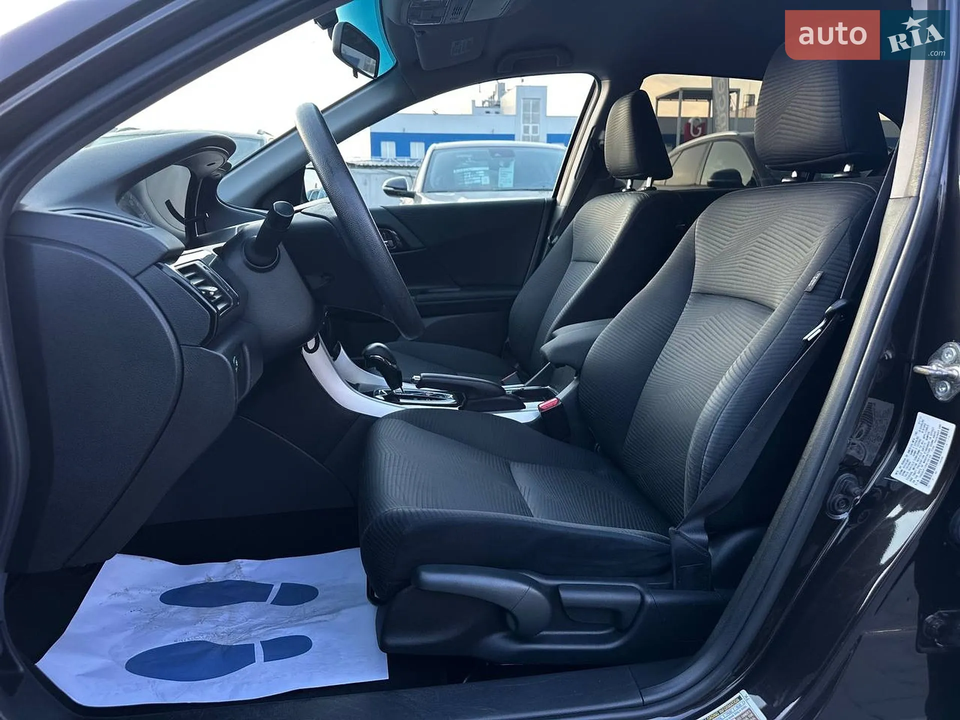2017 Honda Accord - мініатюра 13