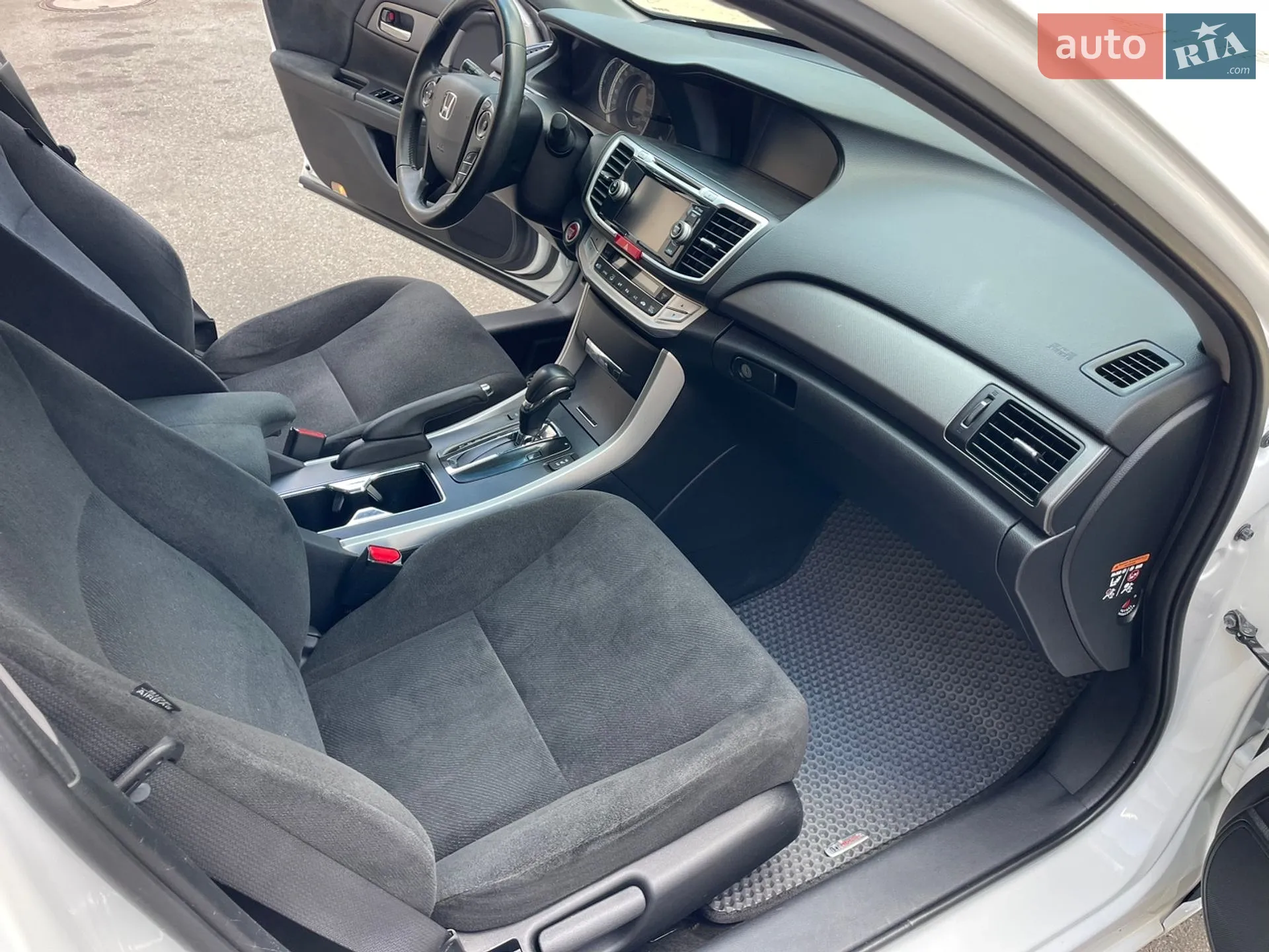 2013 Honda Accord - мініатюра 12