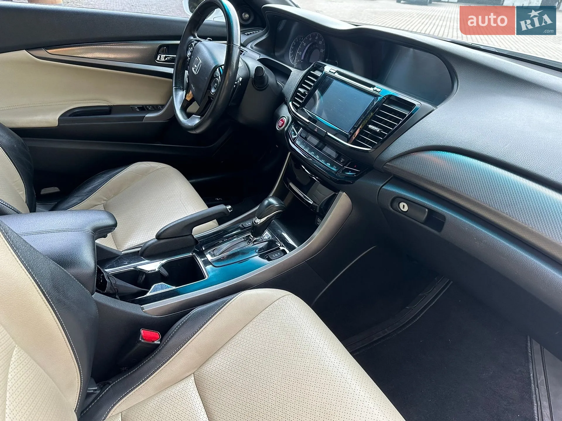 2017 Honda Accord - мініатюра 21