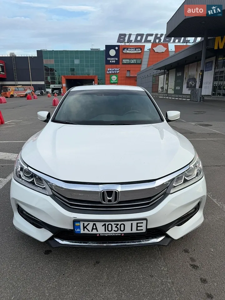 2017 Honda Accord - мініатюра 11