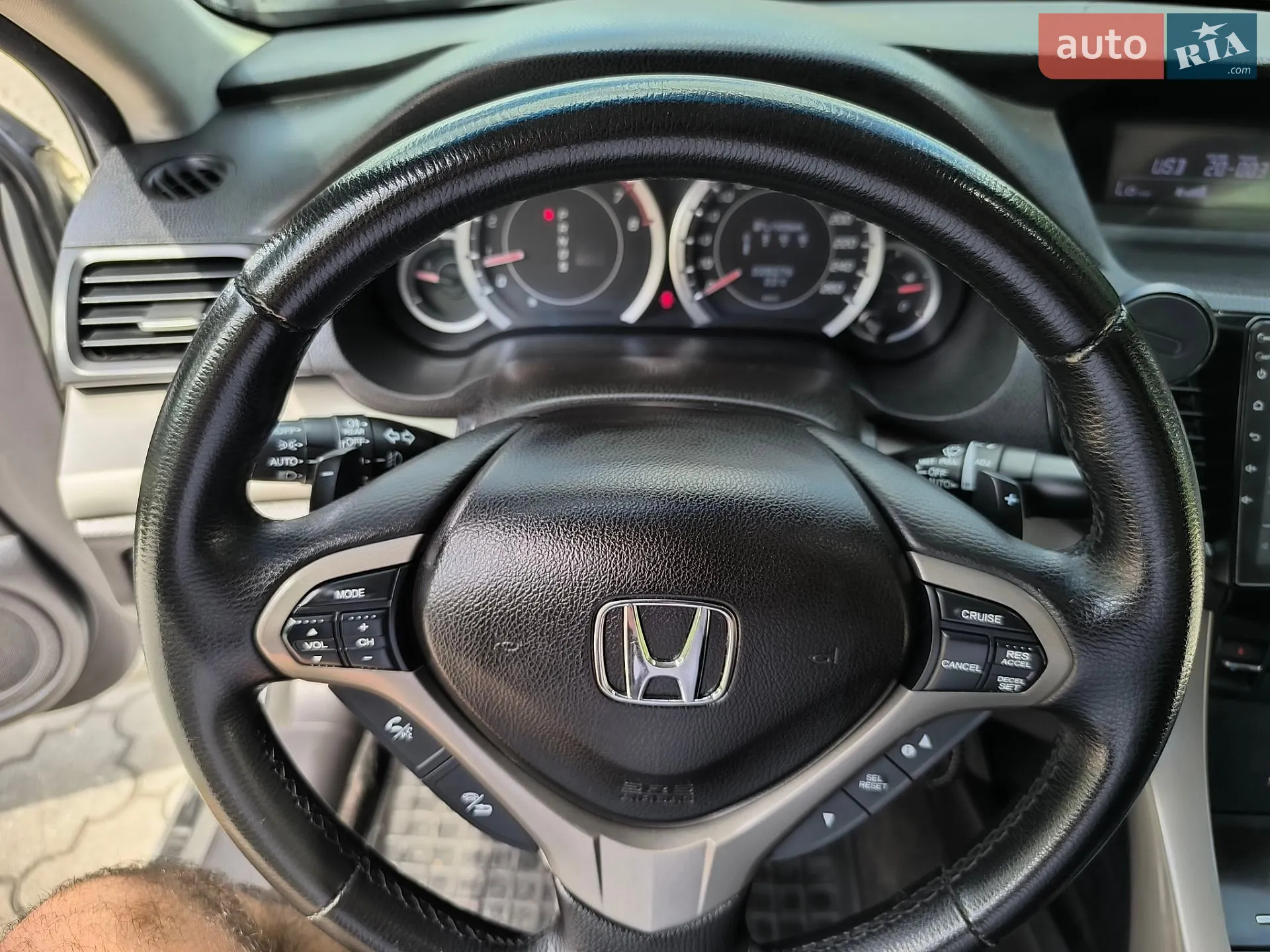 2011 Honda Accord - мініатюра 9