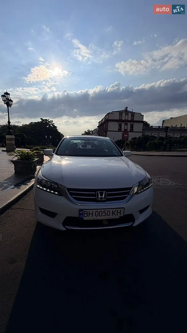 2014 Honda Accord - мініатюра 2
