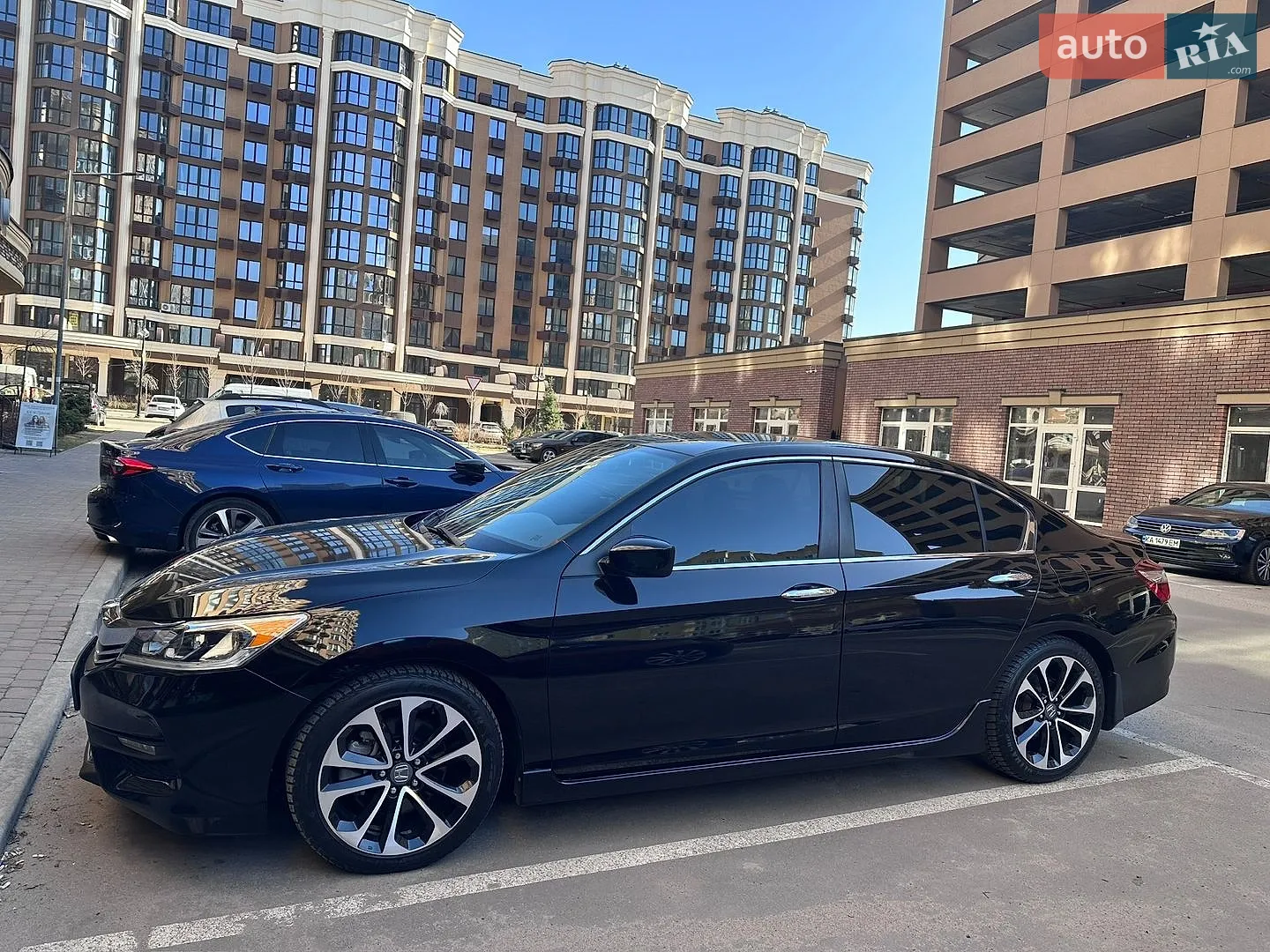 2017 Honda Accord - фото 1