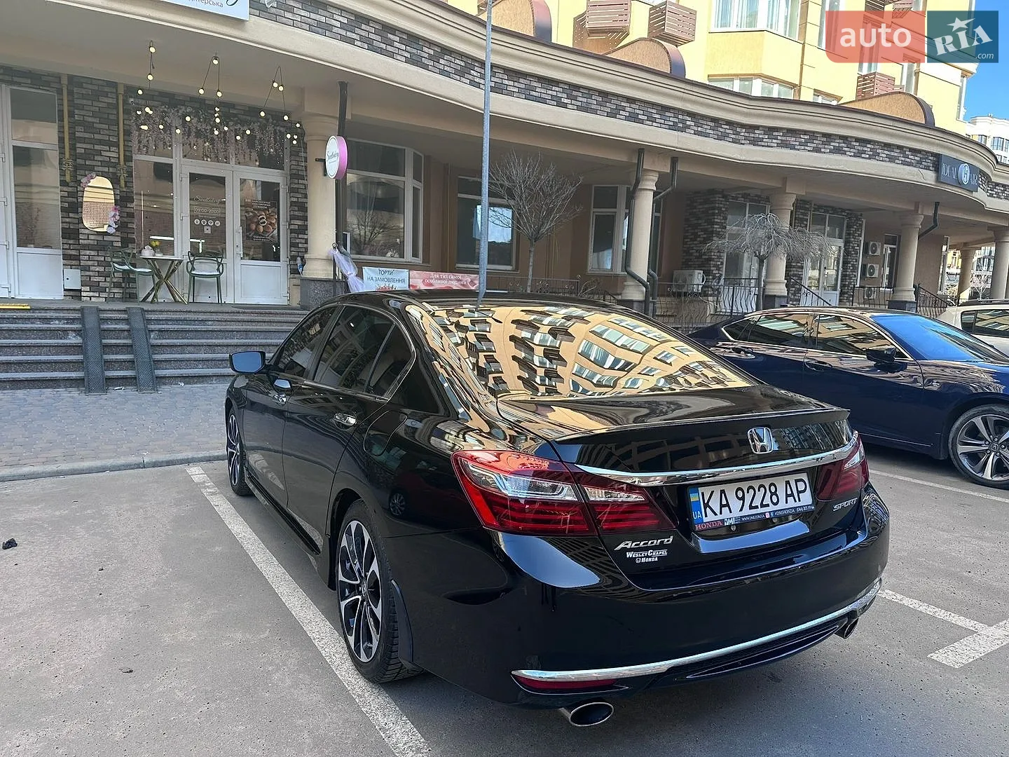 2017 Honda Accord - мініатюра 2