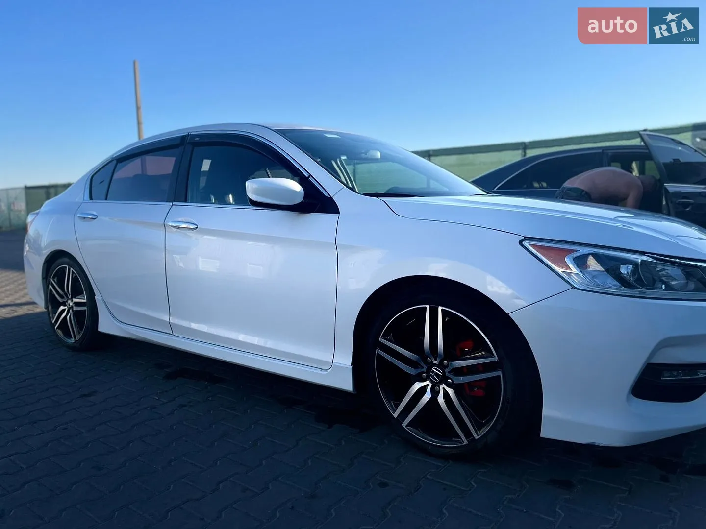 2017 Honda Accord - мініатюра 3