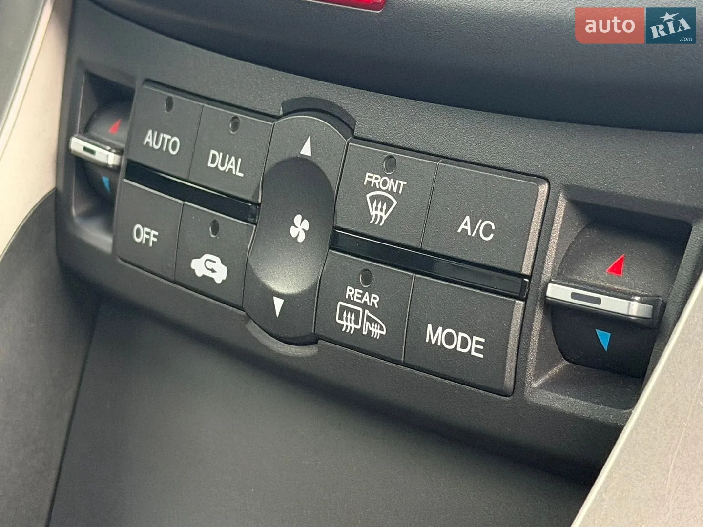 2010 Honda Accord - мініатюра 33
