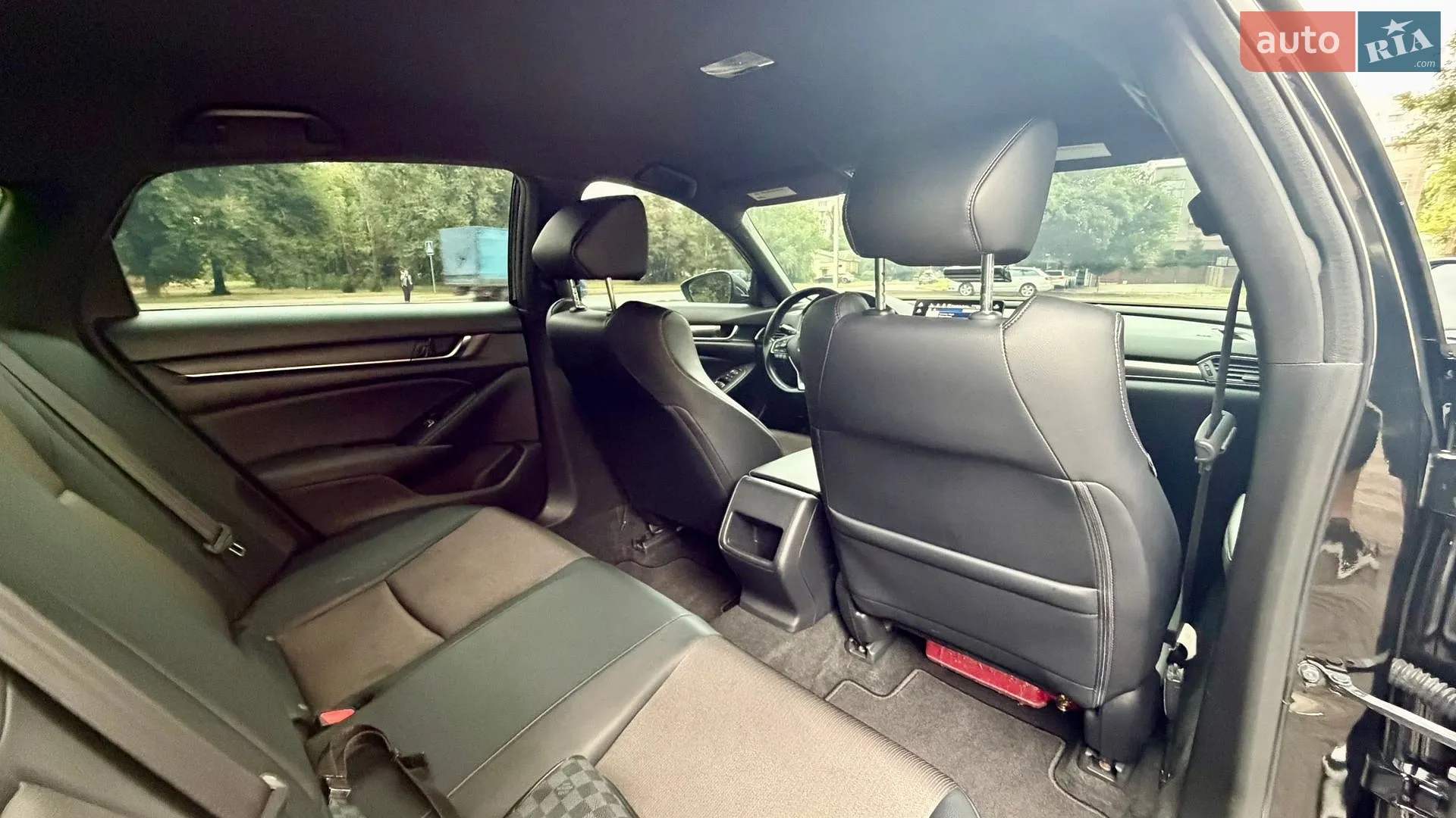 2018 Honda Accord - мініатюра 19