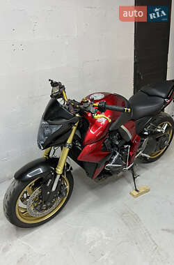 Мотоцикл Без обтекателей (Naked bike) Honda CB 1000R 2010 в 