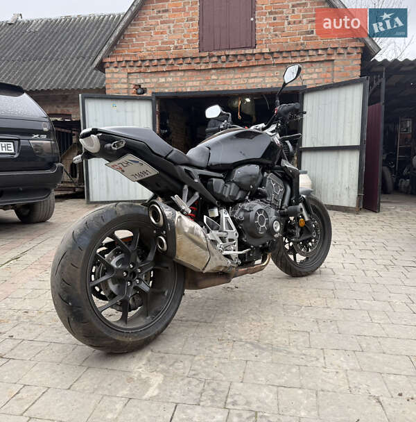 Грузовые мотороллеры, мотоциклы, скутеры, мопеды Honda CB 1000R 2022 в Луцке