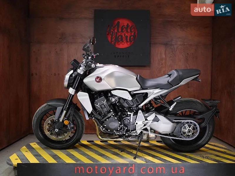 Honda CB 1000R 2021