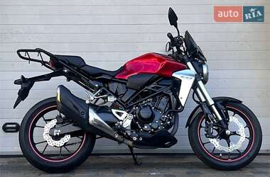 Мотоцикл Спорт-туризм Honda CB 250R 2018 в 
