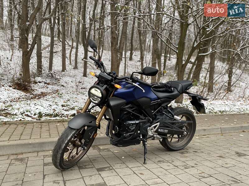 Кафе рейсер Honda CB 300R 2020 в Ужгороді