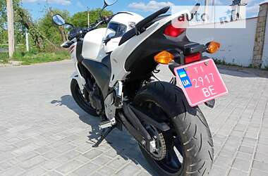 Мотоцикл Без обтікачів (Naked bike) Honda CB 400F 2013 в Вінниці