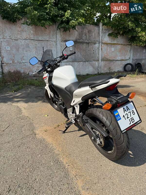 Мотоцикл Без обтекателей (Naked bike) Honda CB 400F 2013 в Киеве