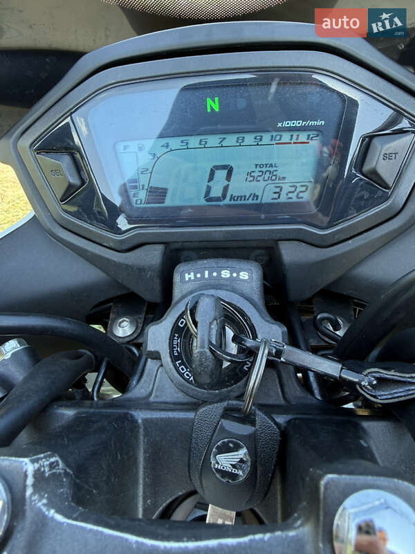 Мотоцикл Без обтекателей (Naked bike) Honda CB 400F 2013 в Лохвице фото 10 Мотоцикл Без обтекателей (Naked bike) Honda CB 400F 2013 в Лохвице