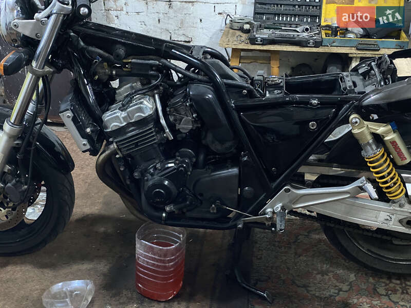 Мотоцикли Honda CB 400SF 1998 в Бишеві