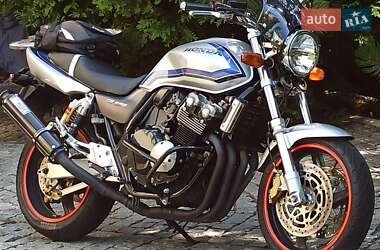 Мотоцикл Классик Honda CB 400SF 2002 в 