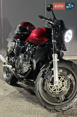 Мотоцикл Кастом Honda CB 400SF 2001 в  фото 4 Мотоцикл Кастом Honda CB 400SF 2001 в