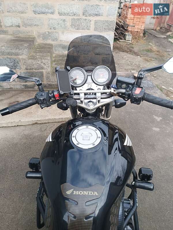 Мотоцикл Классік Honda CB 400SF 2003 в Слов'янську фото 70 Мотоцикл Классік Honda CB 400SF 2003 в Слов'янську