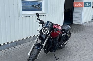 Кафе рейсер Honda CB 400SF 2001 в Кременчуге