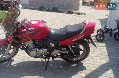 Мотоцикл Без обтекателей (Naked bike) Honda CB 500 1999 в 