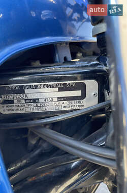 Мотоцикл Классик Honda CB 500 2002 в 