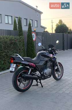 Мотоцикл Без обтекателей (Naked bike) Honda CB 500 1995 в 