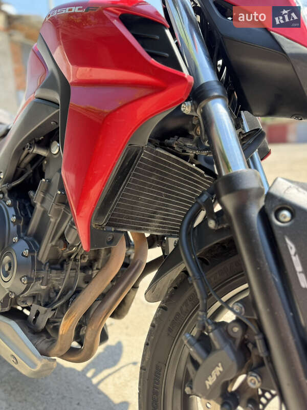 Спортбайк Honda CB 500F 2013 в Хмельницком