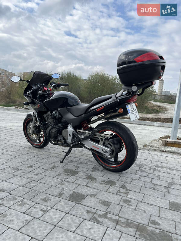 Мотоцикл Без обтекателей (Naked bike) Honda CB 600F Hornet 2002 в 