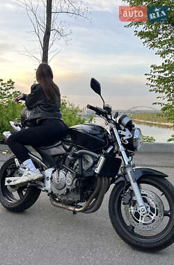 Мотоцикл Без обтекателей (Naked bike) Honda CB 600F Hornet 2003 в 