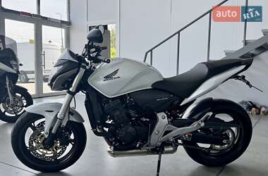 Мотоцикл Без обтекателей (Naked bike) Honda CB 600F Hornet 2011 в 