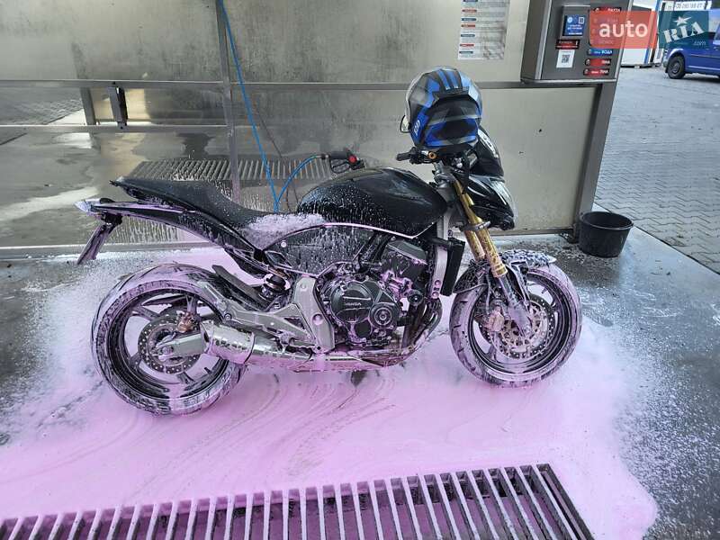 Мотоцикл Классик Honda CB 600F Hornet 2008 в Черновцах
