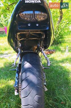 Спортбайк Honda CB 600F Hornet 2000 в Виннице