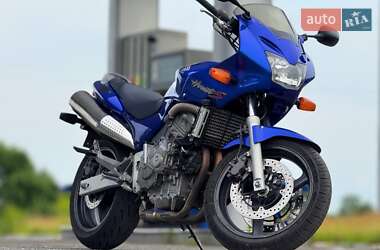 Мотоцикл Спорт-туризм Honda CB 600F Hornet 2001 в Мені
