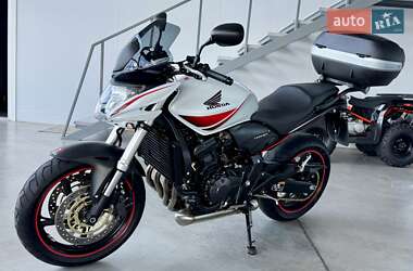 Мотоцикл Без обтекателей (Naked bike) Honda CB 600F Hornet 2010 в 