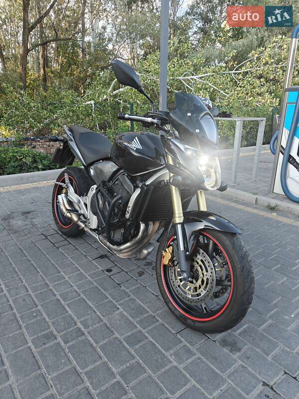 Мотоцикл Классик Honda CB 600F Hornet 2007 в Днепре