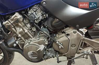 Мотоцикл Без обтекателей (Naked bike) Honda CB 600F Hornet 1999 в 