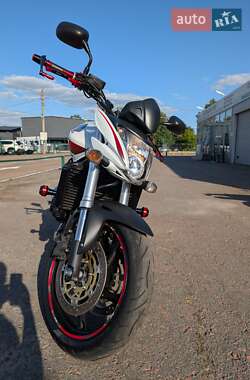 Мотоцикл Без обтекателей (Naked bike) Honda CB 600F Hornet 2010 в 