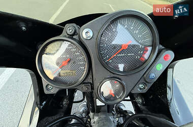 Мотоцикл Без обтекателей (Naked bike) Honda CB 600F Hornet 2001 в 