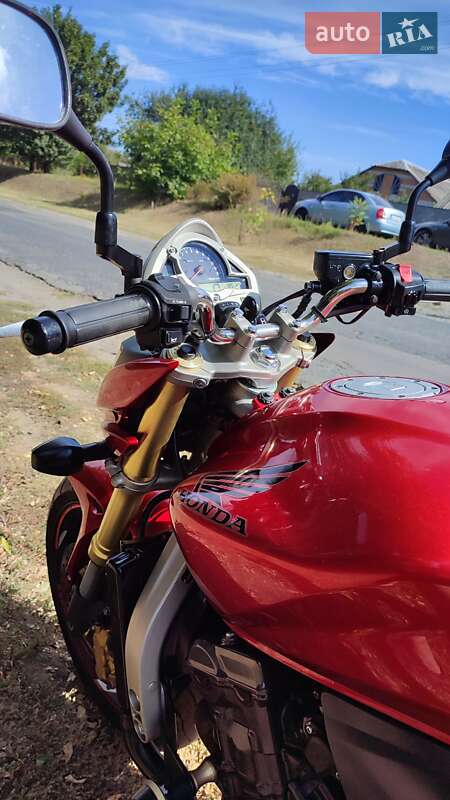 Спортбайк Honda CB 600F Hornet 2007 в Гадяче