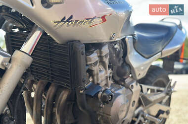 Мотоцикл Спорт-туризм Honda CB 600F Hornet 2001 в 