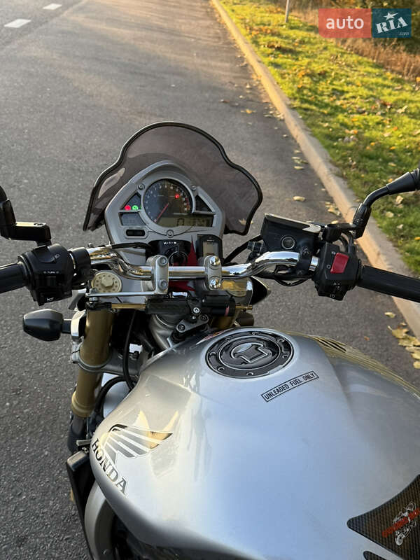 Вантажні моторолери, мотоцикли, скутери, мопеди Honda CB 600F Hornet 2008 в Дніпрі фото 6 Вантажні моторолери, мотоцикли, скутери, мопеди Honda CB 600F Hornet 2008 в Дніпрі