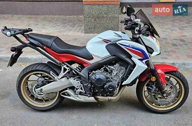 Мотоцикл Без обтекателей (Naked bike) Honda CB 650F 2014 в 