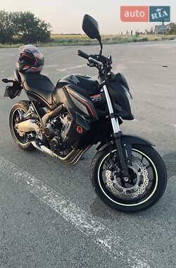 Мотоцикл Без обтекателей (Naked bike) Honda CB 650F 2015 в Николаеве Мотоцикл Без обтекателей (Naked bike) Honda CB 650F 2015 в Николаеве
