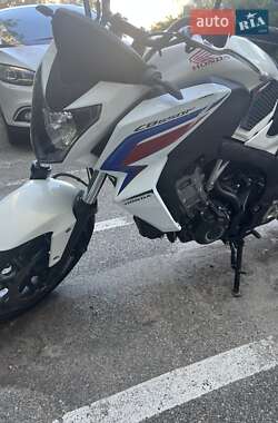 Мотоцикл Без обтекателей (Naked bike) Honda CB 650F 2015 в 