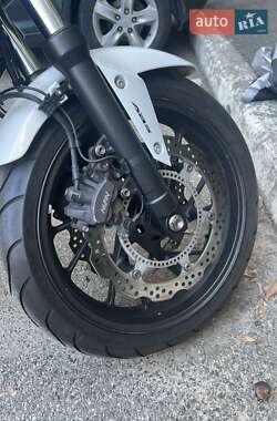 Мотоцикл Без обтекателей (Naked bike) Honda CB 650F 2015 в 