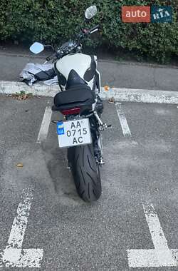 Мотоцикл Без обтекателей (Naked bike) Honda CB 650F 2015 в 