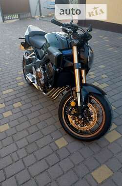 Мотоцикл Без обтікачів (Naked bike) Honda CB 650R 2024 в Дніпрі
